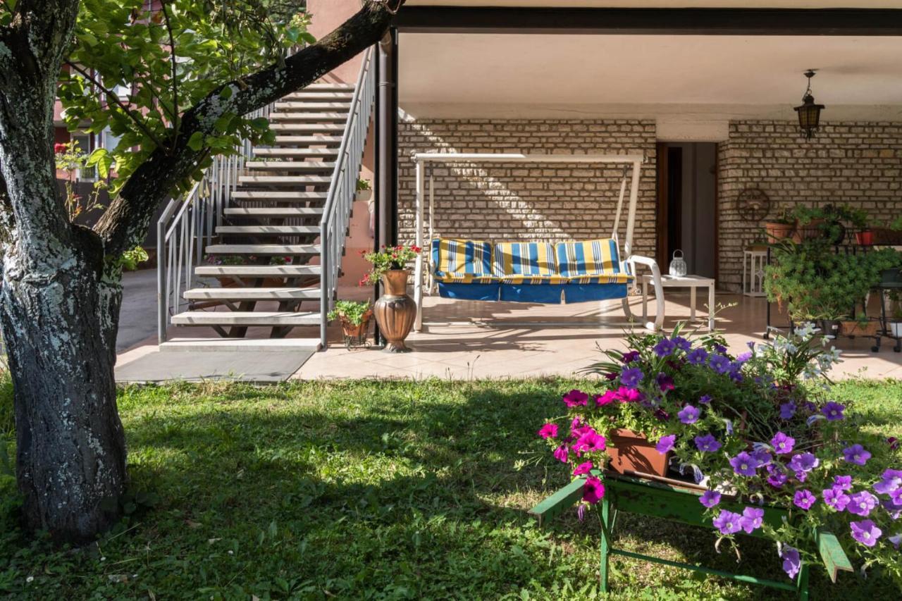 Villa Francesco Appartamento La Ruota Desenzano del Garda Eksteriør billede